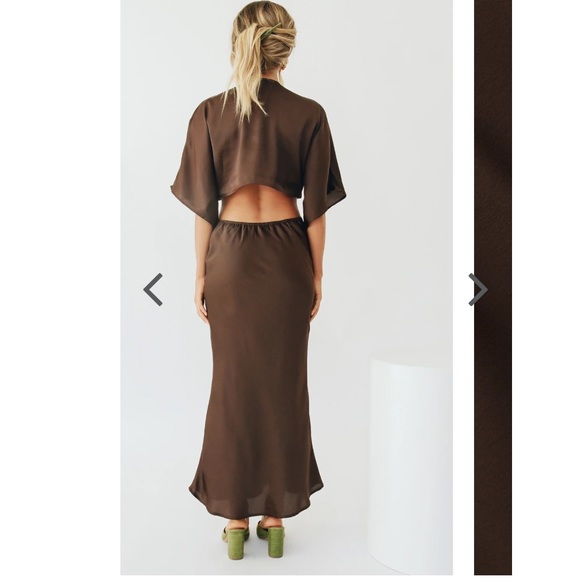 tie waist midi dress - Picture 2 of 4